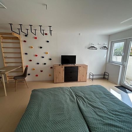 Inspirierendes Sport-Motto-Zimmer In Bad Friedrichshall Naehe Lidl Audi Eksteriør billede